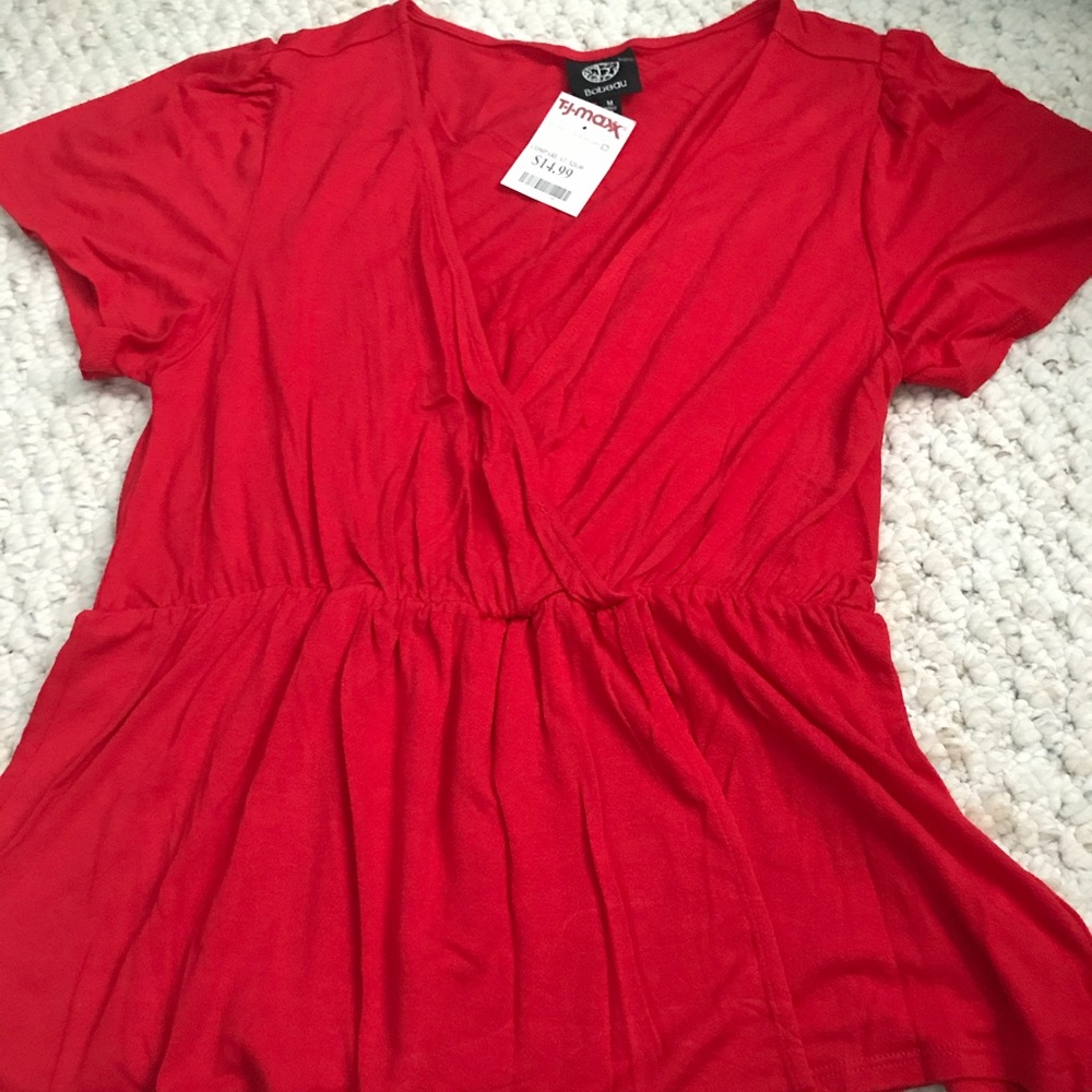 Red v-neck tee